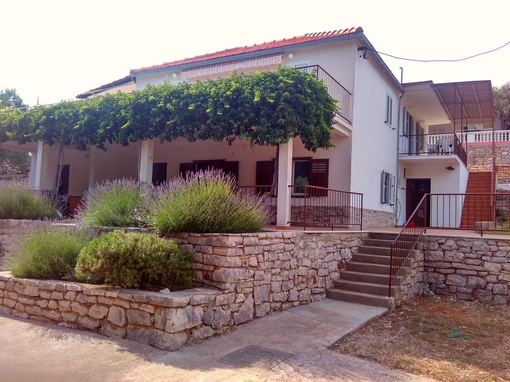Apartments Sonija Gdinj Kültér fotó
